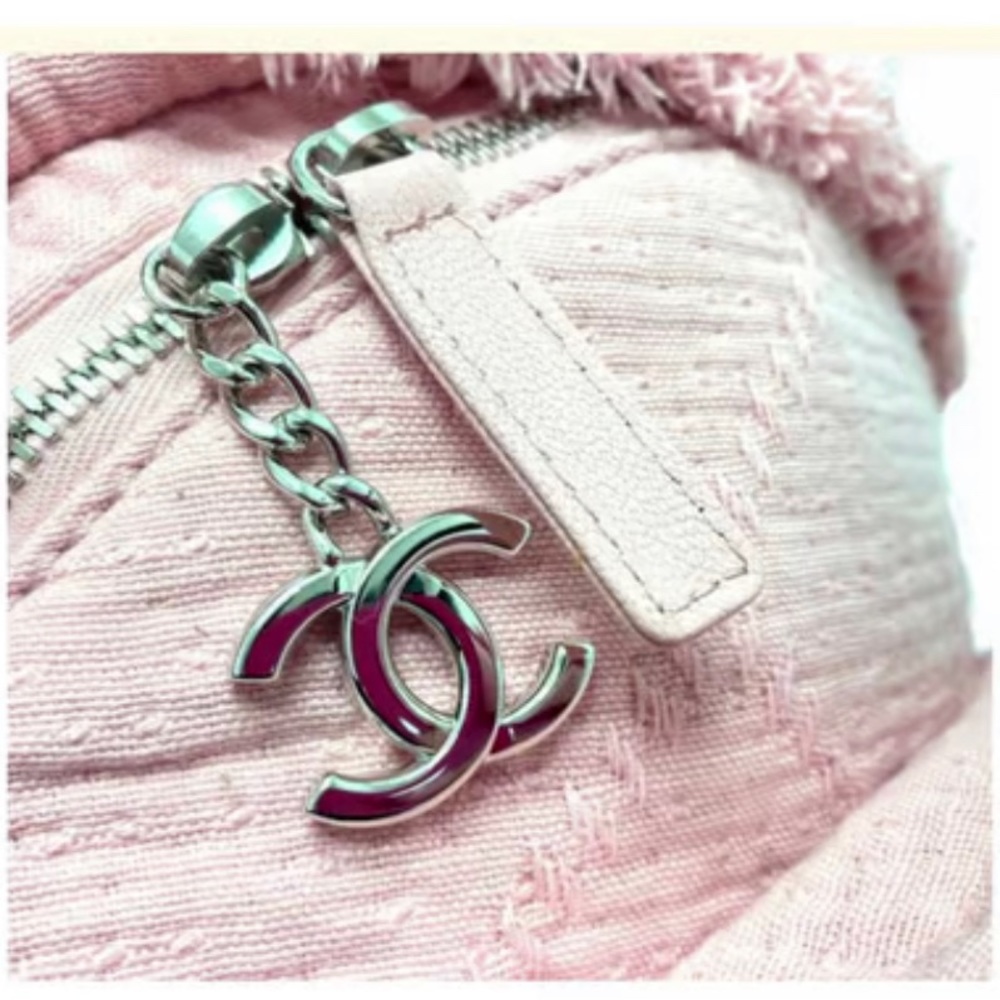 Chanel backpack - Picture 4 of 9